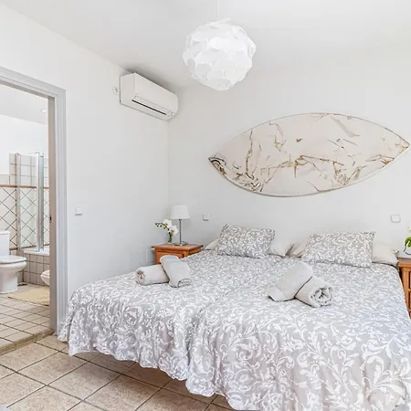 Holiday home Spacious Beachfront Town House In With Fully Equipped Kitchen, Pools, Garden, Sea View